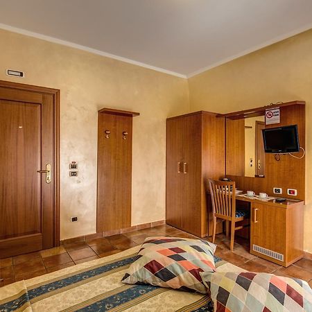 Hotel Maryelen 2 Rome Exterior photo